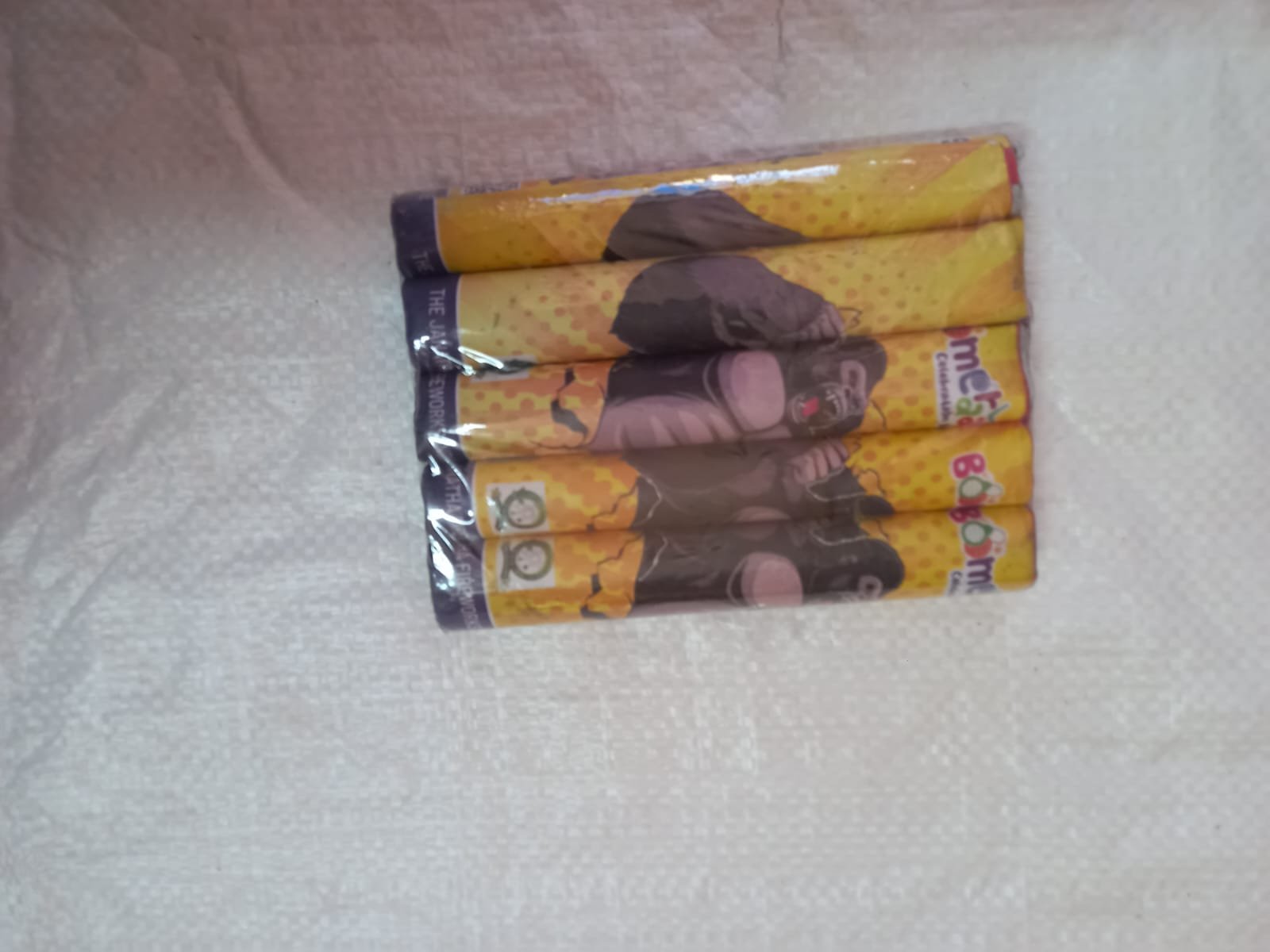 6' Mega Deluxe Crackers (5PCS)